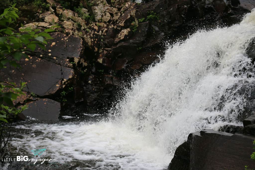 waterfall chute aux rats