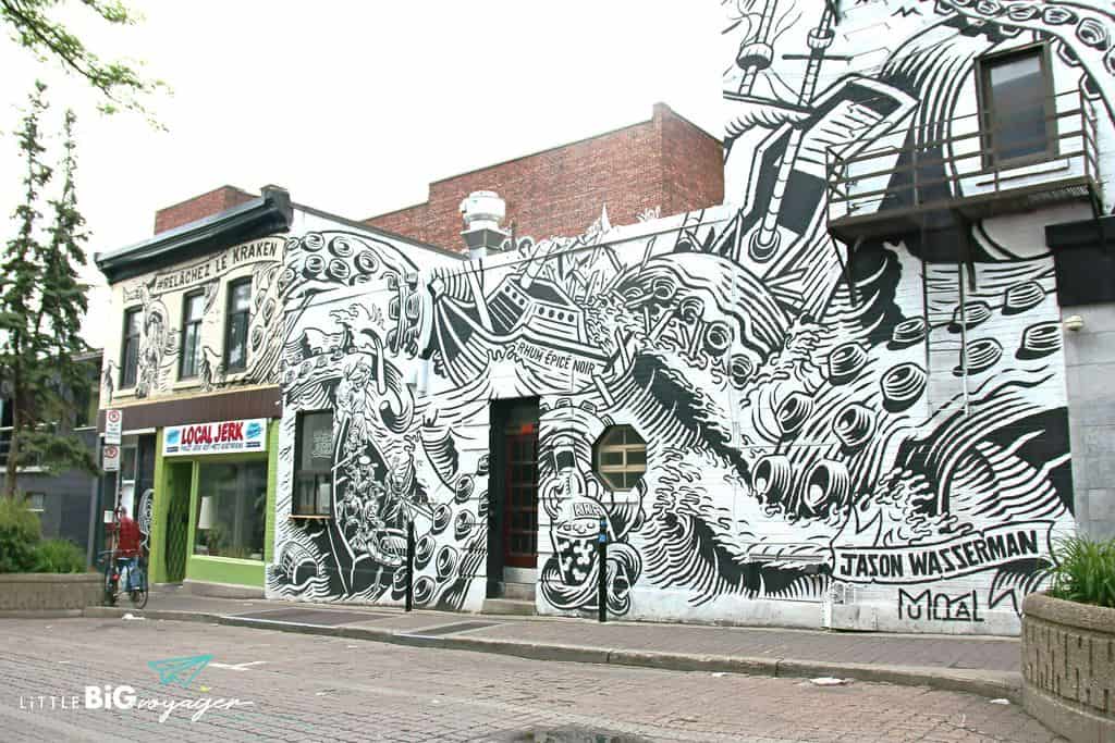 Black and white mural Avenue Duluth Montreal